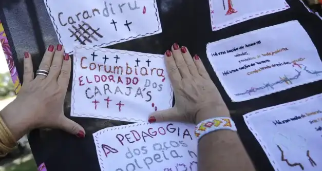 Caminhada em São Paulo homenagea vítimas da ditadura