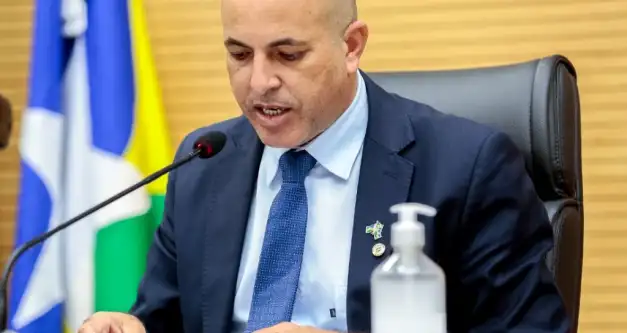 Ismael Crispin sugere parceria entre Governo e prefeituras para zerar fila de cirurgias eletivas