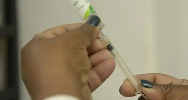 Vacina não foi causa da parada cardíaca em criança, diz governo de SP
