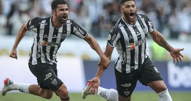 Atlético-MG atropela Patrocinense e assume liderança do Mineiro