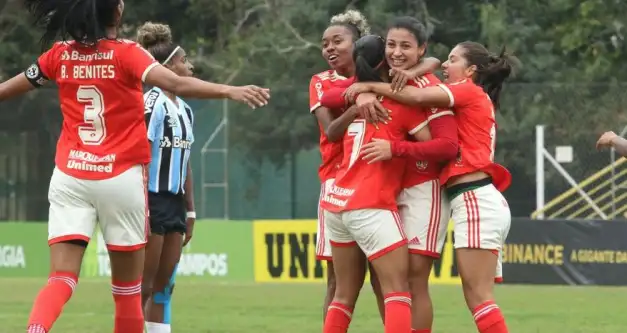 Inter vence Grêmio e assume vice-liderança do Brasileirão Feminino