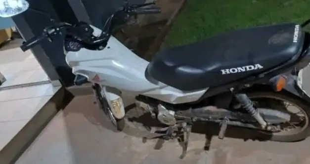 Pronta resposta da PM recupera moto furtada em abordagem em São Miguel