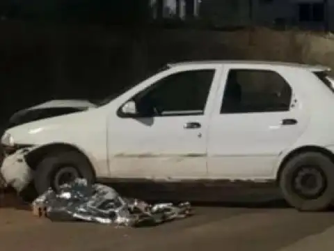 Mulher morre em acidente após motoneta ser atingida por carro em Cerejeiras; motorista aparentava estar bêbado