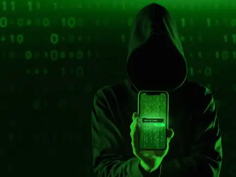 Moradora de Cerejeiras tem celular hackeado após clicar em link suspeito