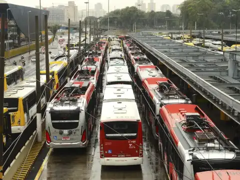 Idec defende mudança na remuneração de empresas de ônibus de SP