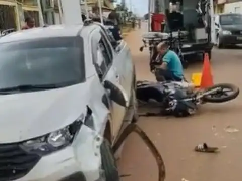 Motociclista sofre fratura exposta em colisão com carro parado em Porto Velho