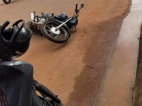 Acidente entre moto e bicicleta elétrica deixa dois feridos em Guajará-Mirim