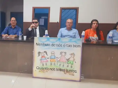 Câmara Municipal de Guajará-Mirim leva ativista da capital para discutir projetos