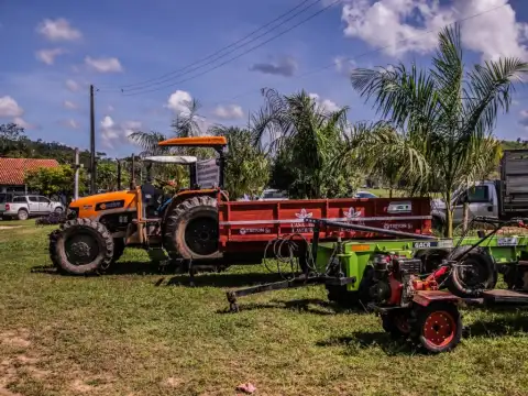 Prefeitura de Ji-Paraná entrega equipamentos à mais uma associação