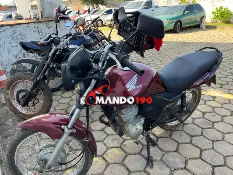 Motocicleta furtada é recuperada pela Polícia Militar em Ji-Paraná