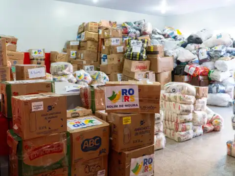 Produtos arrecadados para ajuda humanitária do Governo de RO seguem para o Rio Grande do Sul