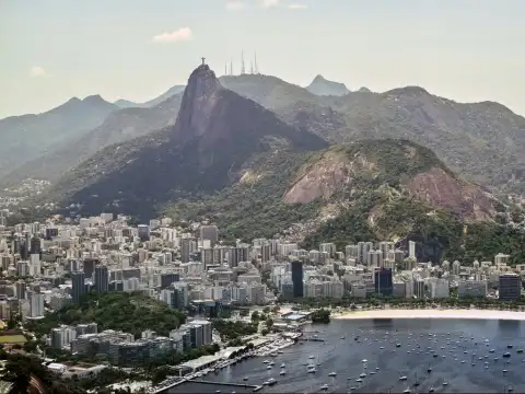 Com a entrada de R$ 3,2 bilhões, Brasil tem melhor abril da história para o turismo internacional