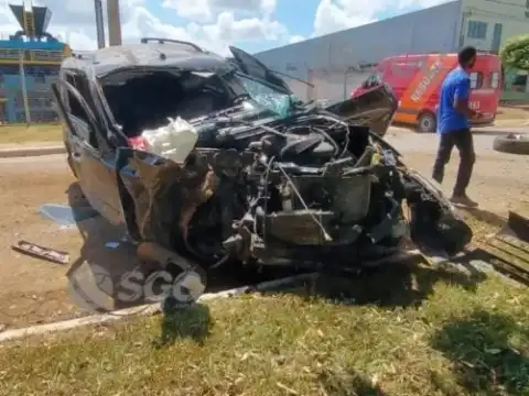 Motorista morre em Ariquemes após colidir caminhonete com árvore